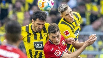 “拜仁猎手”对决充斥着混乱，惨胜的多特还没准备好