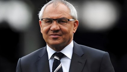 百度体育-申花下一轮踢浙江首发预测！薛庆浩继续踢主力，汪海健上位挑大梁